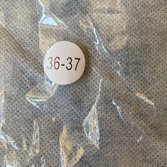 Comfy Pink Minimalist Flip Flops New in Bag Size 7 ~ 7.5 - Picture 4 of 6